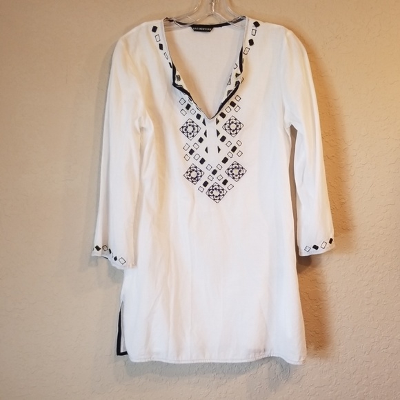 Embroidered Tunic Top - Picture 1 of 6